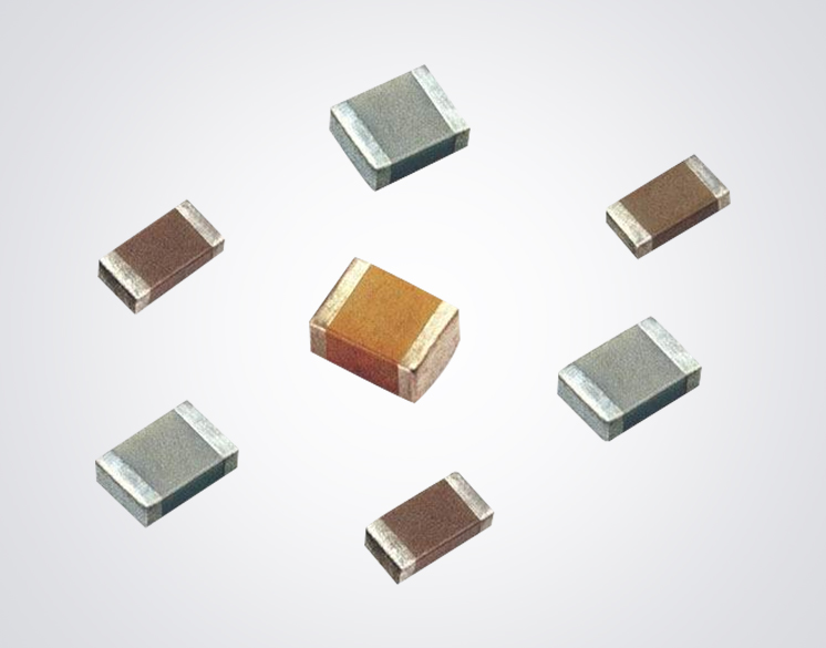 貼片電容：電子設(shè)備的“能量管家”