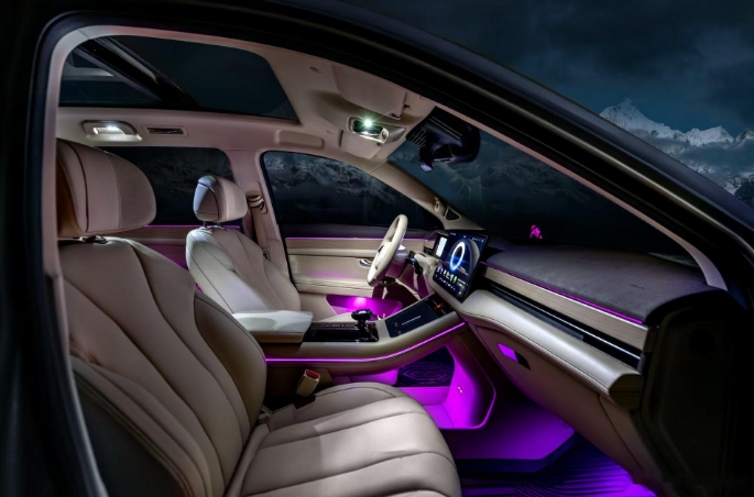 智能座艙光環(huán)境 智能座艙光環(huán)境