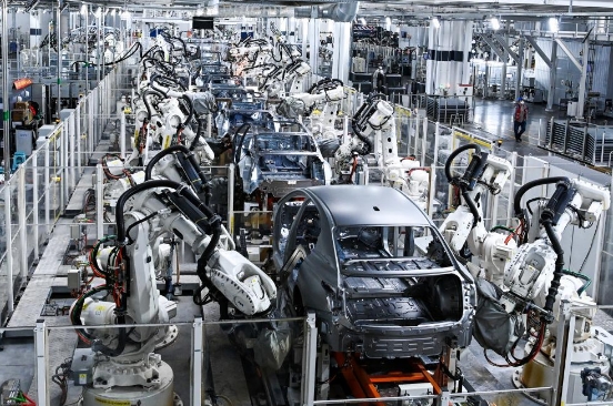 汽車(chē)焊裝機(jī)器人 汽車(chē)焊裝機(jī)器人