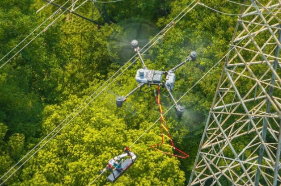 高壓電塔無人機 高壓電塔無人機